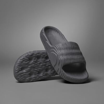Adidas Claquette Adilette 22 Grey Five / Grey Five / Core Black 40 1/2 - Publicité Adidas Claquette Adilette 22 Grey Five / Grey Five / Core Black 40 1/2 - Publicité