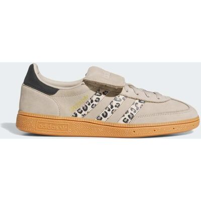 Adidas Chaussure Handball Spezial Wonder Beige / Wonder White / Gum 37 1/3 - Publicité Adidas Chaussure Handball Spezial Wonder Beige / Wonder White / Gum 37 1/3 - Publicité