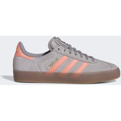 Adidas Chaussure Gazelle ADV Grey Three / Wonder Clay / Gum 44 2/3 - Publicité Adidas Chaussure Gazelle ADV Grey Three / Wonder Clay / Gum 44 2/3 - Publicité