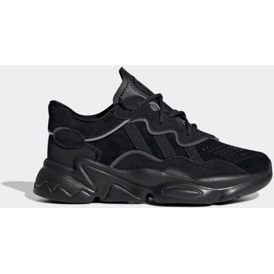 Adidas Chaussure OZWEEGO Core Black / Core Black / Night Metallic 34 - Publicité Adidas Chaussure OZWEEGO Core Black / Core Black / Night Metallic 34 - Publicité