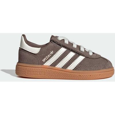 Adidas Chaussure lacets élastiques fermeture confortable Handball Spezial Enfants Earth Strata / Off White / Gum 19 - Publicité Adidas Chaussure lacets élastiques fermeture confortable Handball Spezial Enfants Earth Strata / Off White / Gum 19 - Publicité