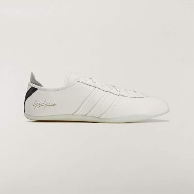 Adidas Chaussure Y-3 TOKYO Off White / Off White / Black 42 2/3 - Publicité Adidas Chaussure Y-3 TOKYO Off White / Off White / Black 42 2/3 - Publicité