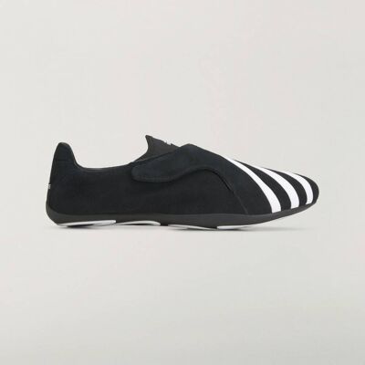 Adidas Sneaker PW Vario Flat Earther Core Black / Cloud White / Core Black 48 - Publicité Adidas Sneaker PW Vario Flat Earther Core Black / Cloud White / Core Black 48 - Publicité