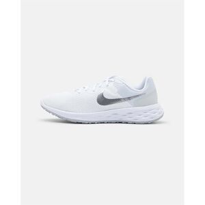 W NIKE - Revolution 6 Nn Blanco 37,5 - Publicité W NIKE - Revolution 6 Nn Blanco 37,5 - Publicité