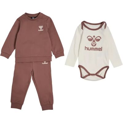 hummel - hmlTRIO CREWSUIT SET - Marron - 56 - Combinaison - Publicité hummel - hmlTRIO CREWSUIT SET - Marron - 56 - Combinaison - Publicité