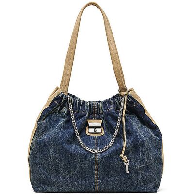 Marc Jacobs Sac - Cabas THE TOTE bleu - Publicité Marc Jacobs Sac - Cabas THE TOTE bleu - Publicité