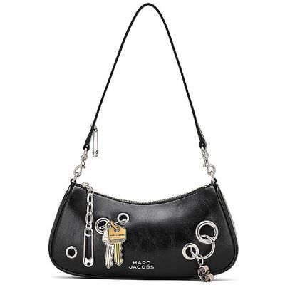 Marc Jacobs Sac en cuir - Sac bandoulière THE SHOULDER BAG noir - Publicité Marc Jacobs Sac en cuir - Sac bandoulière THE SHOULDER BAG noir - Publicité