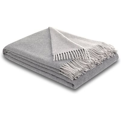 Biederlack Couvre-lit - Plaid 130x170cm Silver Stone gris clair - Publicité Biederlack Couvre-lit - Plaid 130x170cm Silver Stone gris clair - Publicité