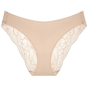 Triumph Slip BODY MAKE-UP ILLUSION LACE nude beige beige 42 - Publicité Triumph Slip BODY MAKE-UP ILLUSION LACE nude beige beige 42 - Publicité