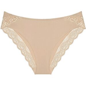 Triumph Slip AMOURETTE poudre beige 42 - Publicité Triumph Slip AMOURETTE poudre beige 42 - Publicité