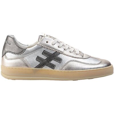 Another Trend Sneaker argent 41 - Publicité Another Trend Sneaker argent 41 - Publicité
