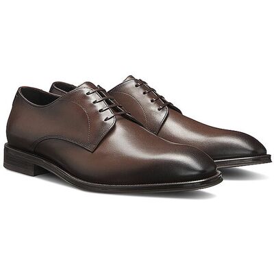 Boss Chaussures de costume - Derbys DERREK marron 43 1/2 - Publicité Boss Chaussures de costume - Derbys DERREK marron 43 1/2 - Publicité