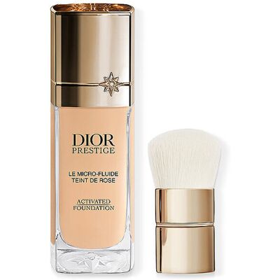 Christian Dior Prestige Le Micro-Fluide Teint de Rose Micro-Nutritif (2N) - Publicité Christian Dior Prestige Le Micro-Fluide Teint de Rose Micro-Nutritif (2N) - Publicité