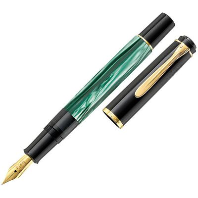 Pelikan Stylo plume M200 vert marbré fin avec étui vert foncé - Publicité Pelikan Stylo plume M200 vert marbré fin avec étui vert foncé - Publicité