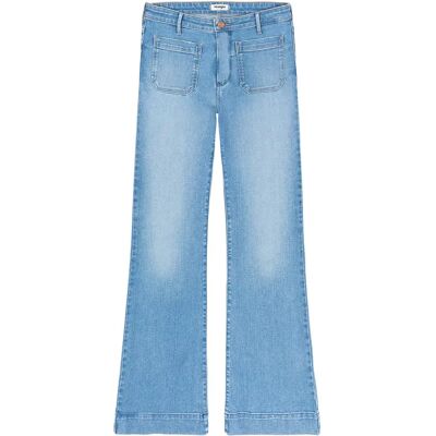 Jeans flare femme Wrangler Bleu 31x34 - Publicité Jeans flare femme Wrangler Bleu 31x34 - Publicité