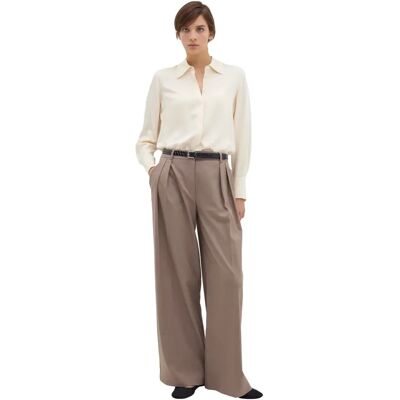 Chemise manches longues en soie effet satiné femme Stefanel Beige 38 - Publicité Chemise manches longues en soie effet satiné femme Stefanel Beige 38 - Publicité