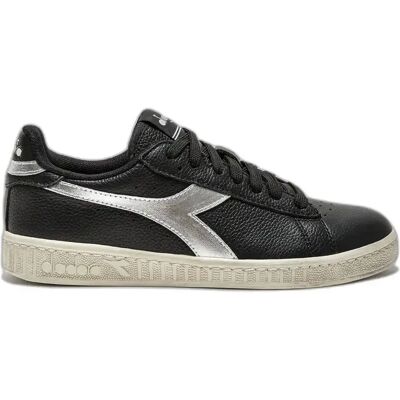 Baskets femme Diadora Game L Waxed Metal Low Noir 36 - Publicité Baskets femme Diadora Game L Waxed Metal Low Noir 36 - Publicité