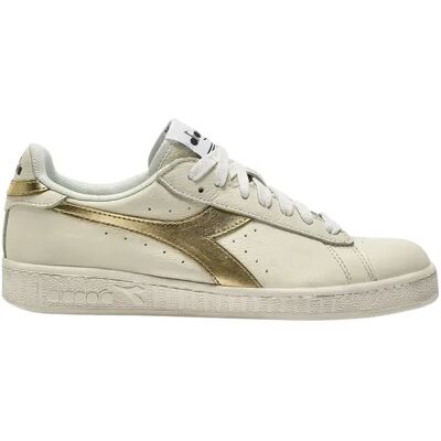 Baskets femme Diadora Game L Low Waxed Metal Blanc 40 - Publicité Baskets femme Diadora Game L Low Waxed Metal Blanc 40 - Publicité