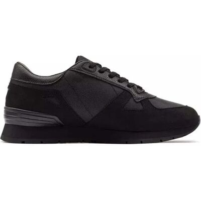 Baskets Guess Tresa Noir 45 - Publicité Baskets Guess Tresa Noir 45 - Publicité