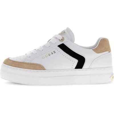 Baskets femme Guess Gilax2 Blanc 40 - Publicité Baskets femme Guess Gilax2 Blanc 40 - Publicité