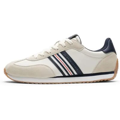Baskets Fila Glory Beige 43 - Publicité Baskets Fila Glory Beige 43 - Publicité