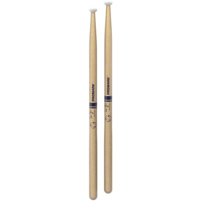 ProMark Hickory Sean Vega TS8 System Blue Tenor Mallet - Publicité ProMark Hickory Sean Vega TS8 System Blue Tenor Mallet - Publicité