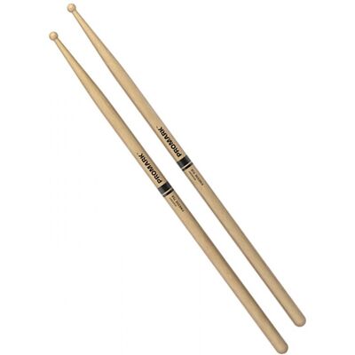 ProMark Finesse 718 Hickory Drumstick Small Round Wood Tip - Publicité ProMark Finesse 718 Hickory Drumstick Small Round Wood Tip - Publicité