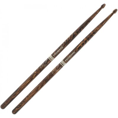 Promark Larnell Lewis FireGrain Hickory Drumstick Wood Tip - Publicité Promark Larnell Lewis FireGrain Hickory Drumstick Wood Tip - Publicité