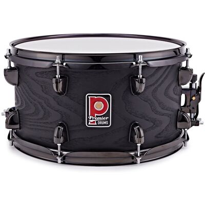 Premier Artist 13" x 7" Birch Snare Drum Stealth Black - Publicité Premier Artist 13" x 7" Birch Snare Drum Stealth Black - Publicité