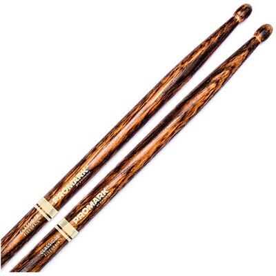 Promark Classic Forward 2B FireGrain Hickory Wood Tip - Publicité Promark Classic Forward 2B FireGrain Hickory Wood Tip - Publicité