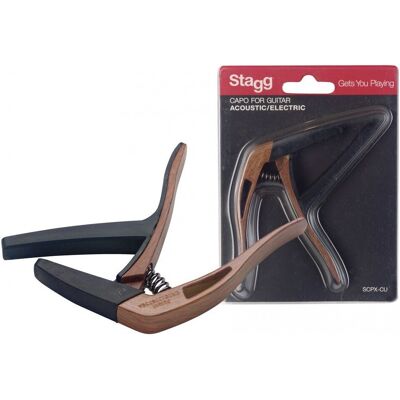 Stagg Curved Trigger Capo For Acoustic & Electric Guitar Dark Wood - Publicité Stagg Curved Trigger Capo For Acoustic & Electric Guitar Dark Wood - Publicité