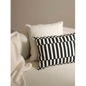 Cancún coussin noir - Kenay Home - Publicité Cancún coussin noir - Kenay Home - Publicité
