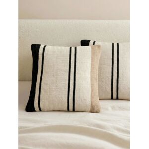 Giddy Lot 2 coussins beige - Kenay Home - Publicité Giddy Lot 2 coussins beige - Kenay Home - Publicité