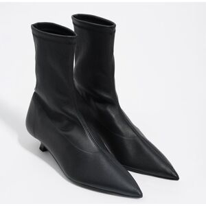 BIMBA Y LOLA Bottine élastique cuir noir 41 - Publicité BIMBA Y LOLA Bottine élastique cuir noir 41 - Publicité