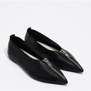 BIMBA Y LOLA Ballerine cuir chèvre noir fermeture sur la pointe 37 - Publicité BIMBA Y LOLA Ballerine cuir chèvre noir fermeture sur la pointe 37 - Publicité