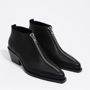 BIMBA Y LOLA Chaussure montante type santiag cuir noir 37 - Publicité BIMBA Y LOLA Chaussure montante type santiag cuir noir 37 - Publicité