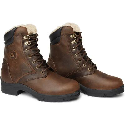 Boots d'équitation fausse fourrure à lacets femme Mountain Horse Snowy River Marron - Publicité Boots d'équitation fausse fourrure à lacets femme Mountain Horse Snowy River Marron - Publicité