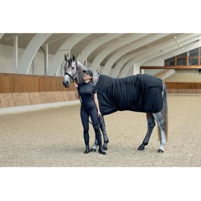 Couverture pour cheval Catago FIR-Tech Noir - Publicité Couverture pour cheval Catago FIR-Tech Noir - Publicité