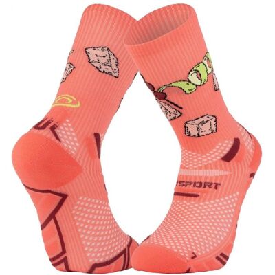 Chaussettes de trail BV SPORT SOCQUETTE TRAIL ULTRA.2 COLLECTOR "NUTRI" COSMOPOLITAN 36-38 - Publicité Chaussettes de trail BV SPORT SOCQUETTE TRAIL ULTRA.2 COLLECTOR "NUTRI" COSMOPOLITAN 36-38 - Publicité