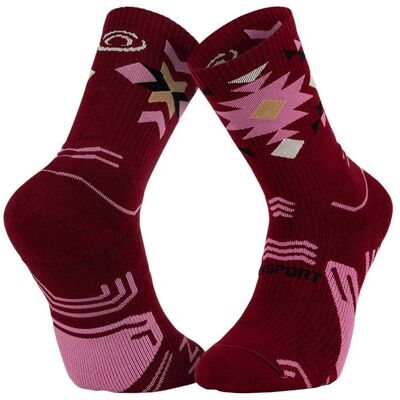 Chaussettes de randonnée BV SPORT SOCQUETTE TREK GR "HAUTE - LYOCELL" (AZTEC BORDEAUX) 42-44 - Publicité Chaussettes de randonnée BV SPORT SOCQUETTE TREK GR "HAUTE - LYOCELL" (AZTEC BORDEAUX) 42-44 - Publicité