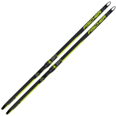 Fischer Carbonlite Skate Plus Stiff - Ski de skating léger - Publicité Fischer Carbonlite Skate Plus Stiff - Ski de skating léger - Publicité