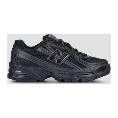 Baskets basses New Balance 740 Noir - Publicité Baskets basses New Balance 740 Noir - Publicité