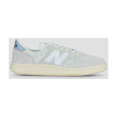 Baskets basses New Balance CT500 Beige - Publicité Baskets basses New Balance CT500 Beige - Publicité