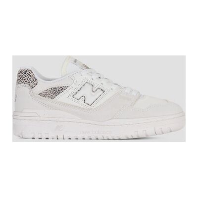 Baskets basses New Balance 550 Beige - Publicité Baskets basses New Balance 550 Beige - Publicité