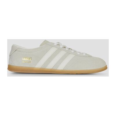 Baskets basses adidas GAZELLE LO PRO W Beige - Publicité Baskets basses adidas GAZELLE LO PRO W Beige - Publicité