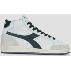 Baskets montantes Diadora Prestige High Used Blanc - Publicité Baskets montantes Diadora Prestige High Used Blanc - Publicité