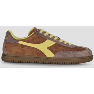 Baskets basses Diadora Trainer Hairy Marron - Publicité Baskets basses Diadora Trainer Hairy Marron - Publicité