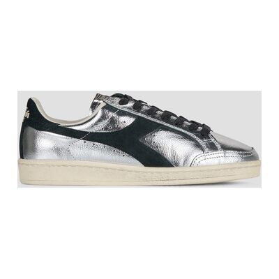 Baskets basses Diadora Prestige Metal Used Argenté - Publicité Baskets basses Diadora Prestige Metal Used Argenté - Publicité
