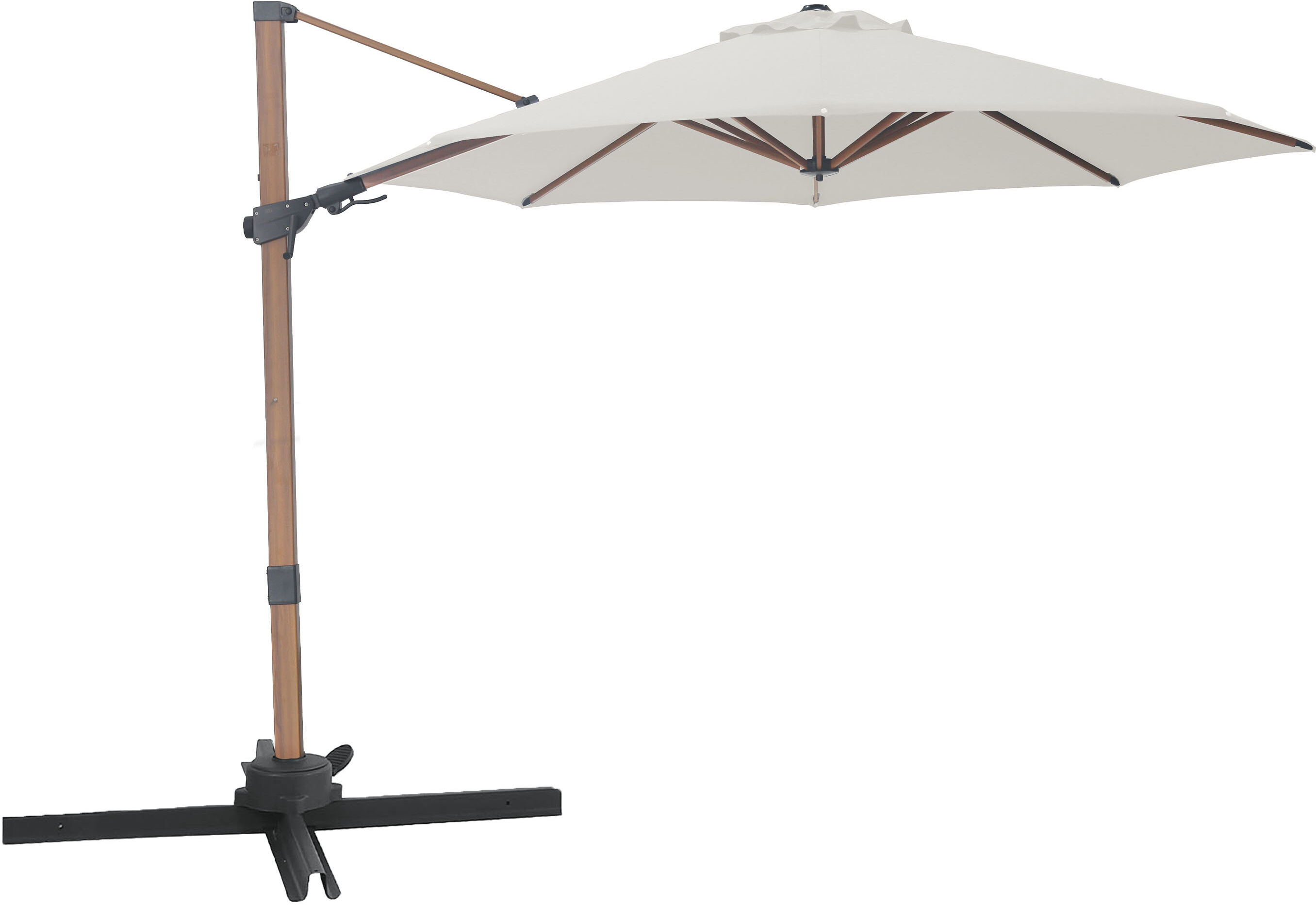 Profitez d'une ombre rafraîchissante et d'un style élégant dans votre jardin grâce au parasol déporté AXI Solis Ø 300 cm. Cet élégant parasol rond suspendu attire tous les regards et offre un espace ombragé généreux pour les longues journées ensoleillées. Que vous preniez un long déjeuner, lisiez un livre à l'abri du vent ou profitiez d'une chaude journée d'été entre amis, le Solis vous permet de créer à tout moment un espace confortable en plein air. Bénéficiez d’une liberté de mouvement totale grâce à sa conception suspendue Grâce à sa conception suspendue ingénieuse, vous n’êtes pas gêné par un mât central. L’espace sous le parasol reste ainsi entièrement libre et vous pouvez disposer vos meubles de jardin exactement comme vous le souhaitez. Idéal pour un salon de jardin, une table à manger ou des chaises longues. La toile ronde du parasol confère en outre un aspect doux et harmonieux qui s’intègre parfaitement dans les jardins tant modernes que classiques. Toujours la bonne ombre, sans tracas Grâce au mécanisme d'inclinaison et à la fonction de rotation à 360 degrés, le parasol suit sans effort la course du soleil. Que le soleil soit haut dans le ciel ou qu'il commence à descendre, vous ajustez facilement la position. Vous pouvez ainsi profiter confortablement de l'ombre à tout moment de la journée, sans avoir à déplacer vos meubles. Structure robuste et toile parfaitement tendue Le parasol déporté Solis a été conçu dans un souci de stabilité. La structure en acier et aluminium thermolaqué est particulièrement robuste grâce à son profilé épais de 53 x 80 mm. Les 8 baleines assurent une répartition uniforme de la toile, tandis que les tendeurs intégrés la maintiennent bien tendue. Cela évite les claquements par vent fort et garantit un aspect soigné, même après une utilisation intensive. Toile d'ombrage en polyester tendue La toile en polyester de 200 grammes offre une ombre agréable et uniforme et résiste à une utilisation quotidienne en extérieur. Le matériau est facile à nettoyer et conserve son aspect, vous permettant ainsi de profiter saison après saison d’un parasol frais et soigné. La partie supérieure est équipée d’un déflecteur de vent, permettant au vent de s’échapper facilement lorsqu’il passe sous le parasol. Cela assure une stabilité supplémentaire et réduit la pression sur la structure lors des journées venteuses. Livré complet et facile à utiliser Le parasol est livré avec un pied en croix, que vous pouvez facilement alourdir avec des dalles d'un poids total d'au moins 90 kg pour une stabilité optimale. Vous recevrez également une housse de protection, afin de pouvoir recouvrir soigneusement le parasol lorsqu'il n'est pas utilisé. Cela contribue à prolonger sa durée de vie et à préserver son aspect esthétique plus longtemps. AXI Outdoor Living Complétez votre jardin avec AXI Outdoor Living ! Laissez-vous surprendre par les designs uniques et les innombrables options offertes par nos produits d'extérieur. Que image