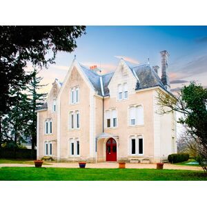 SBX Escapade de 3 jours dans un manoir près de Tours avec visite de caves, dîner et bain bouillonnant - Publicité SBX Escapade de 3 jours dans un manoir près de Tours avec visite de caves, dîner et bain bouillonnant - Publicité